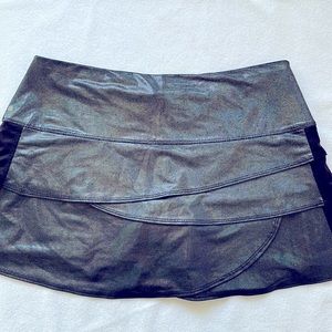 Lucky in Love Metallic Scalloped Skirt Excellent used condition Sz Med. Fun